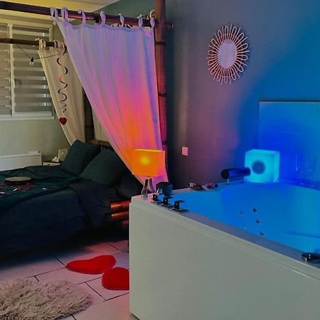 Love Room Beauté - Suites avec Jacuzzi Puget-sur-Argens Exterior foto