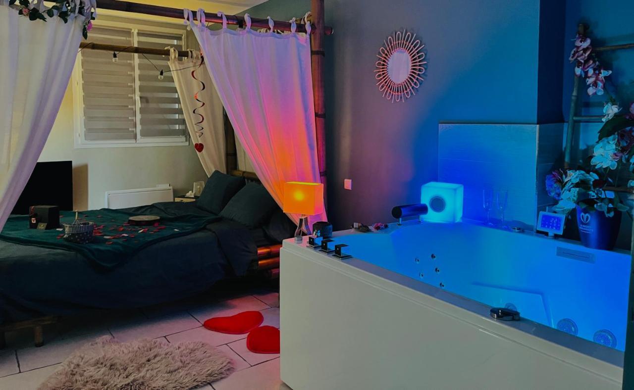 Love Room Beauté - Suites avec Jacuzzi Puget-sur-Argens Exterior foto